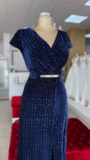 Bild in Slideshow öffnen, Abendkleid C5720
