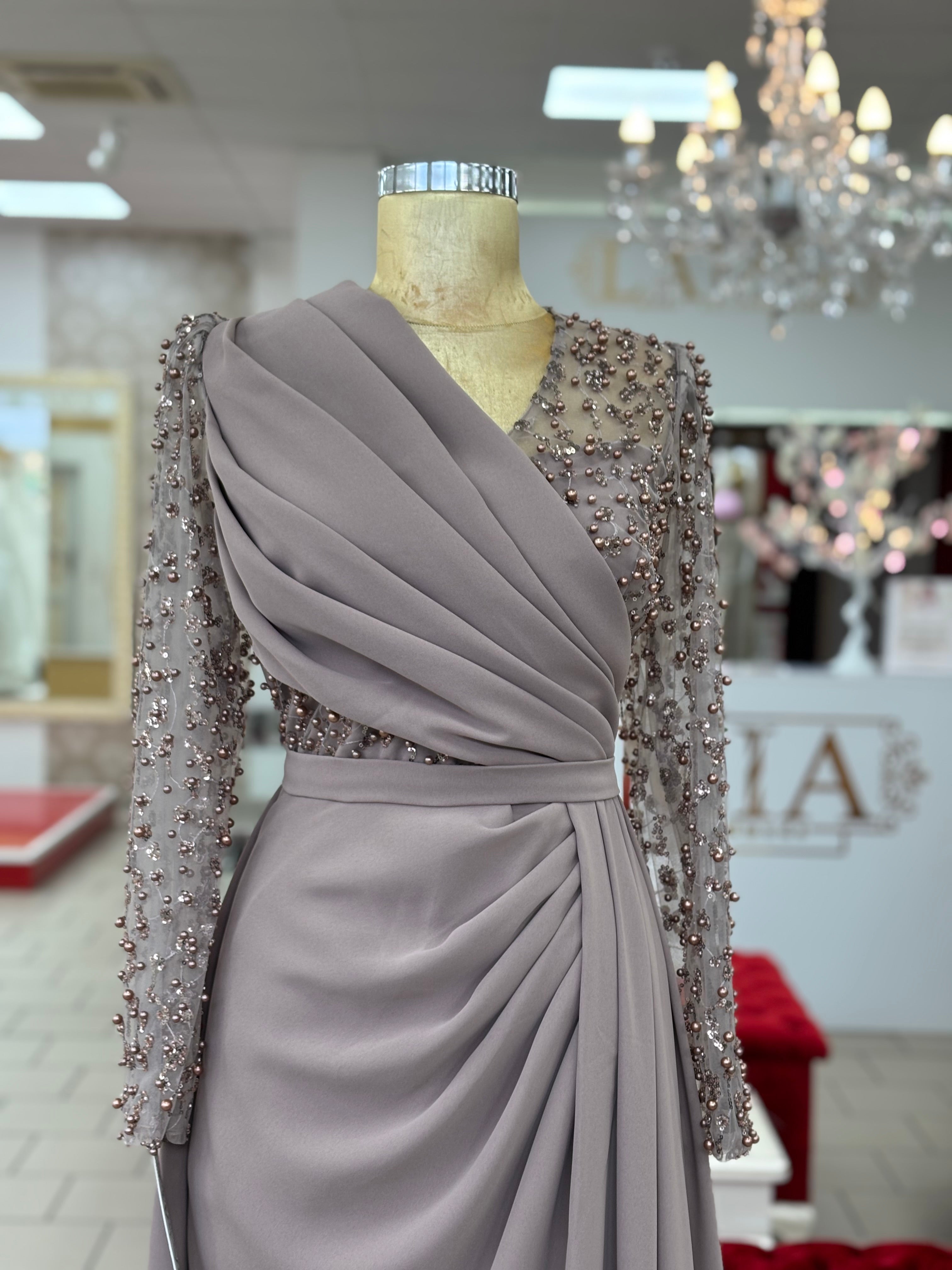 Drapiertes Kleid mit Perlenärmeln & V-Ausschnitt -R7443