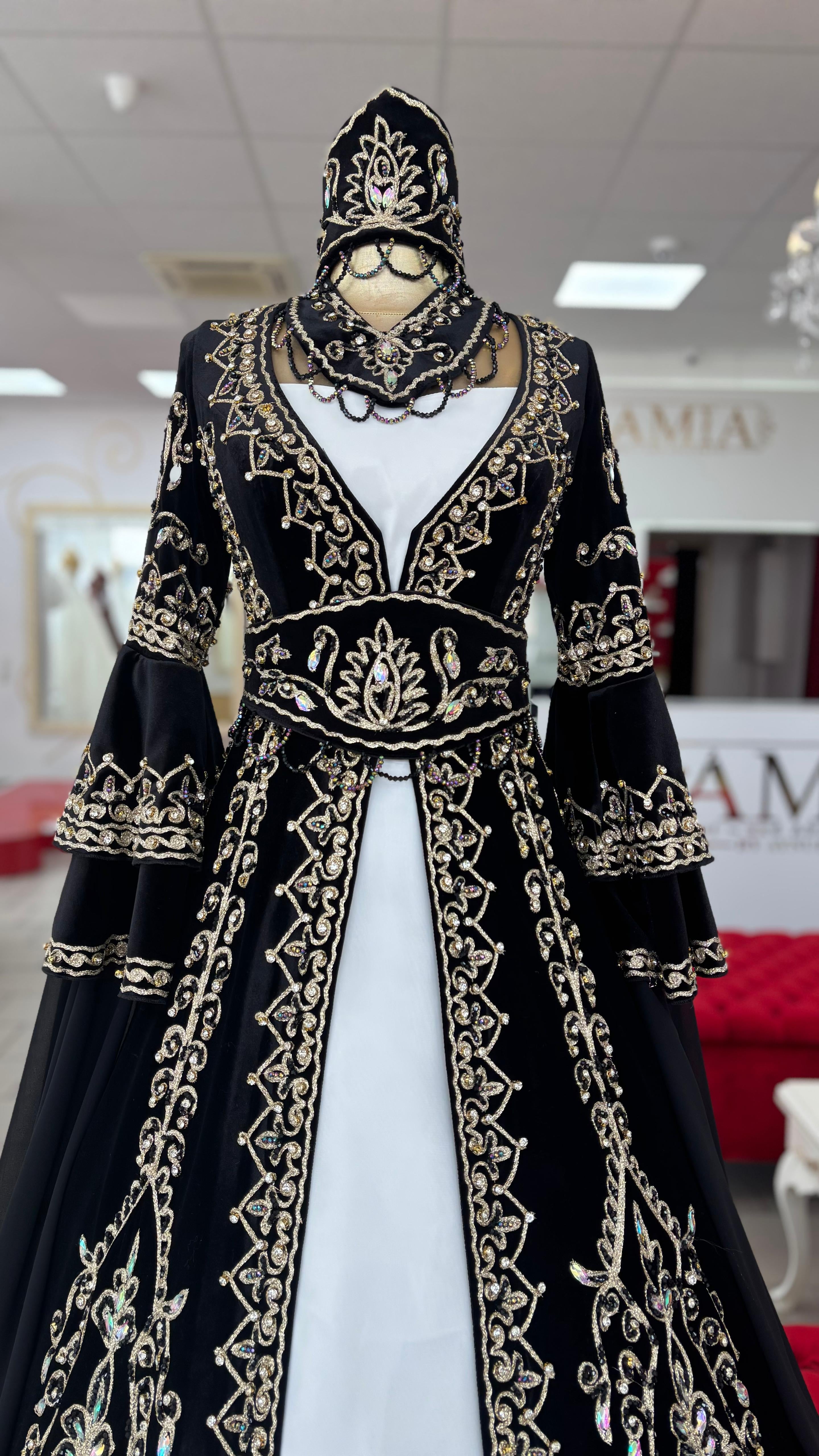 Kaftan „Mira“ – Luxus Bindallı Set in Schwarz mit Goldstickerei (4-teilig)