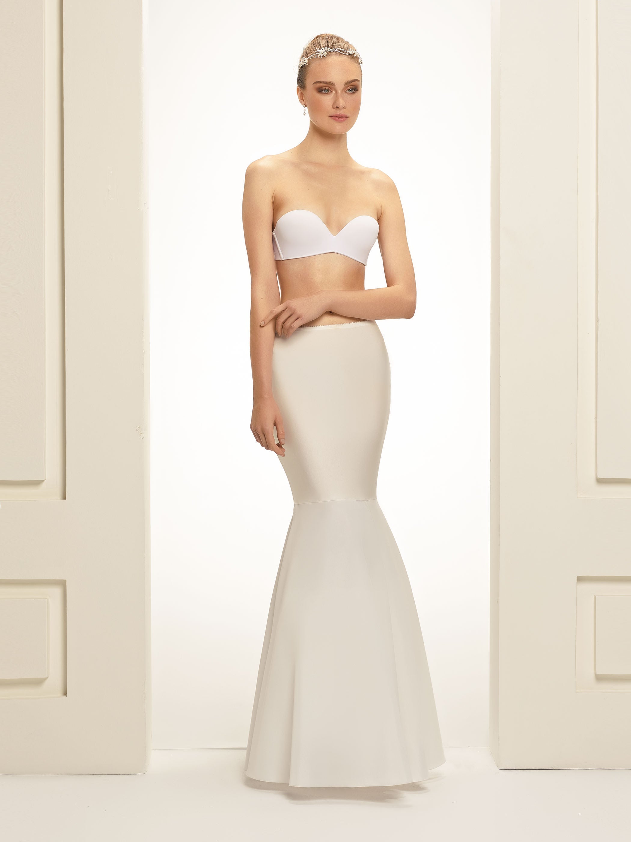Reifrock H25 in Creme – Ansicht 1 | Lamia Mode