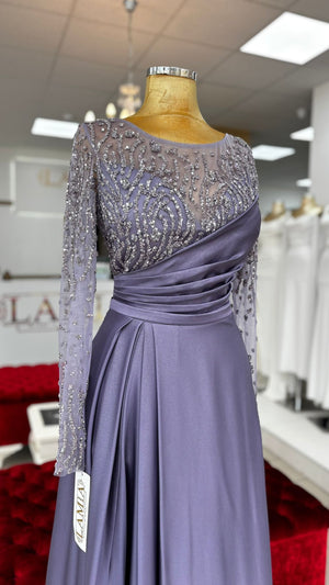 Bild in Slideshow öffnen, Abendkleid C5908
