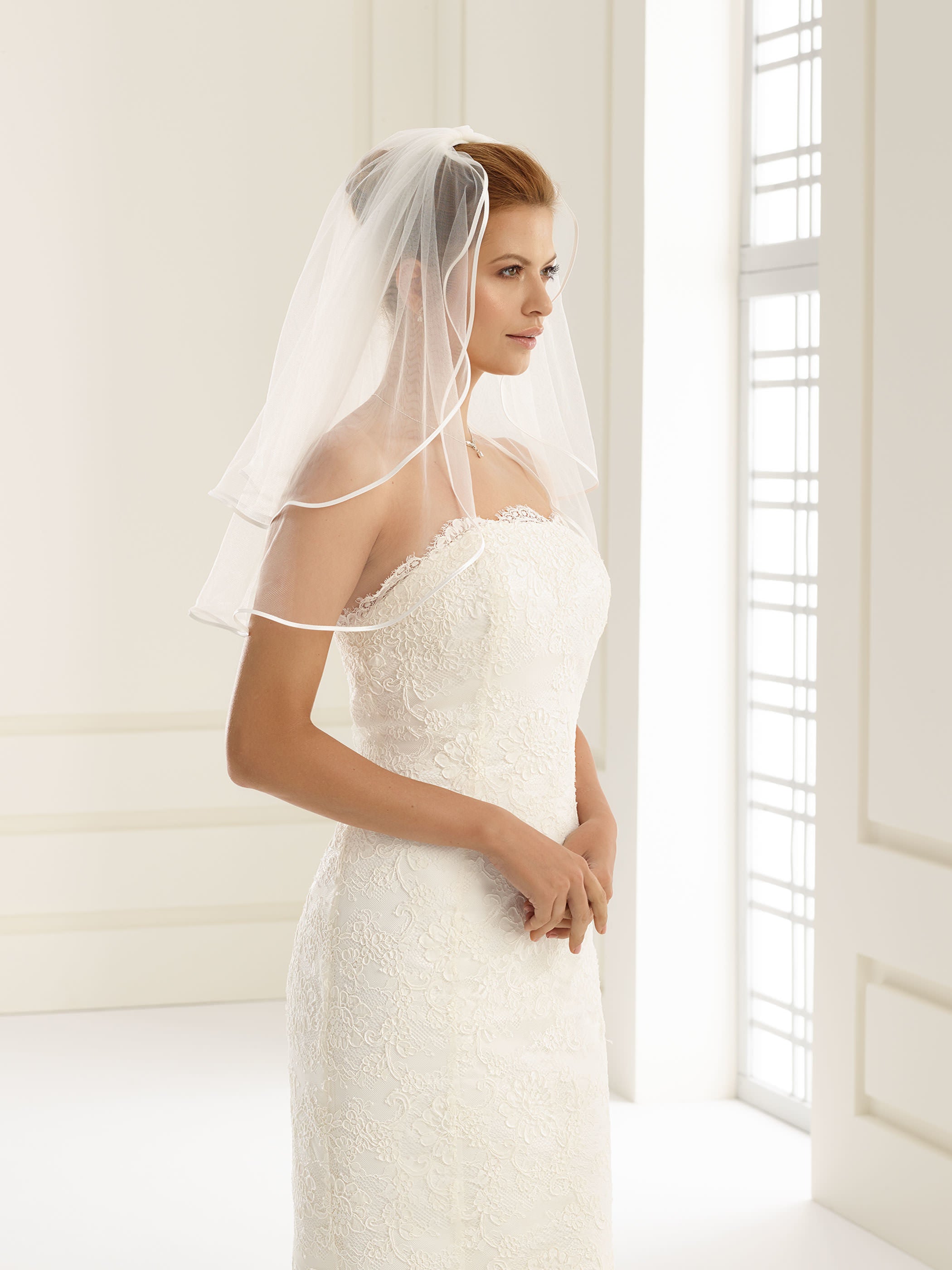 Schleier mit Satinkante S3