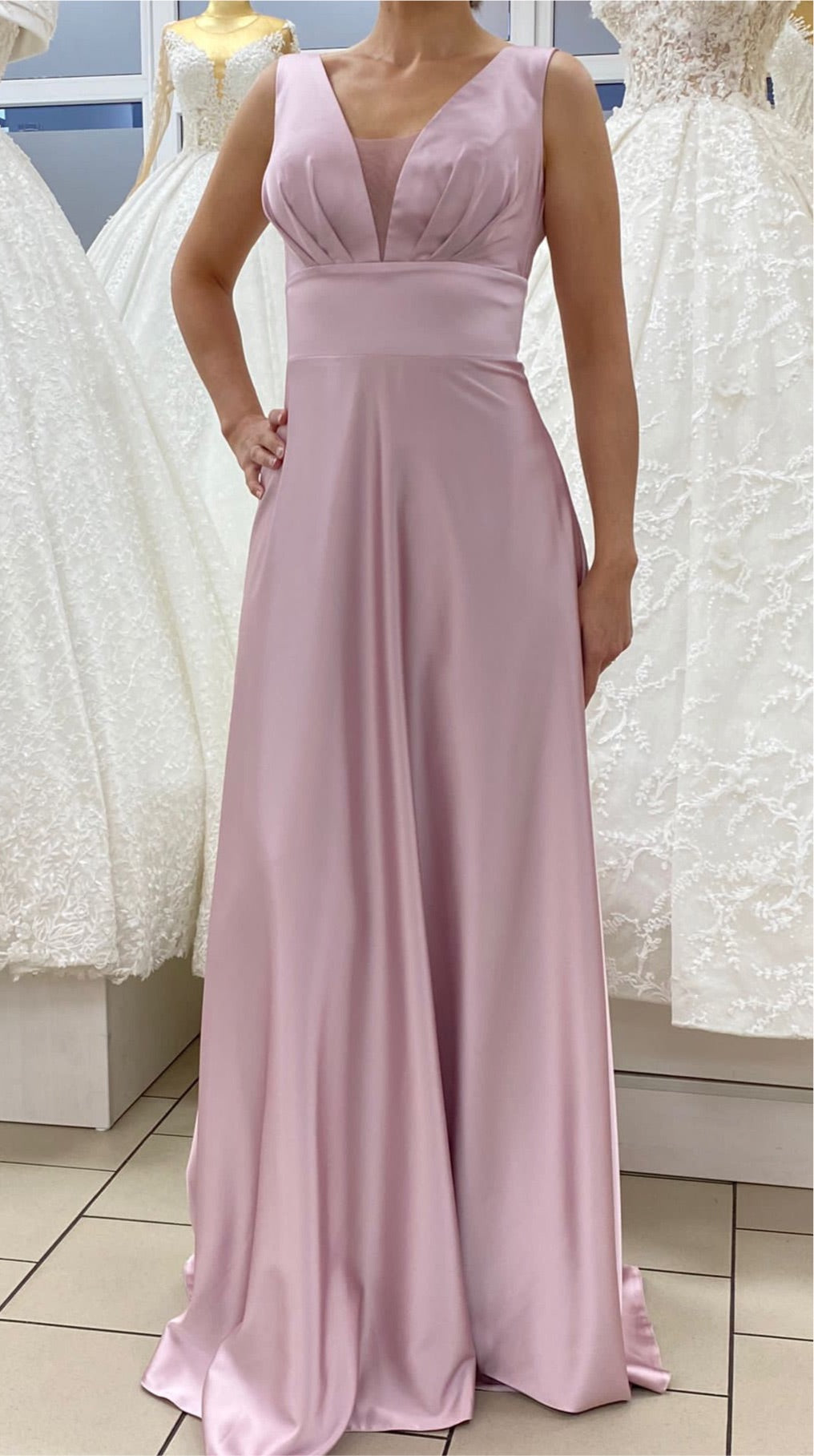 Elegantes Abendkleid mit V-Ausschnitt & A-Linie - FK4108