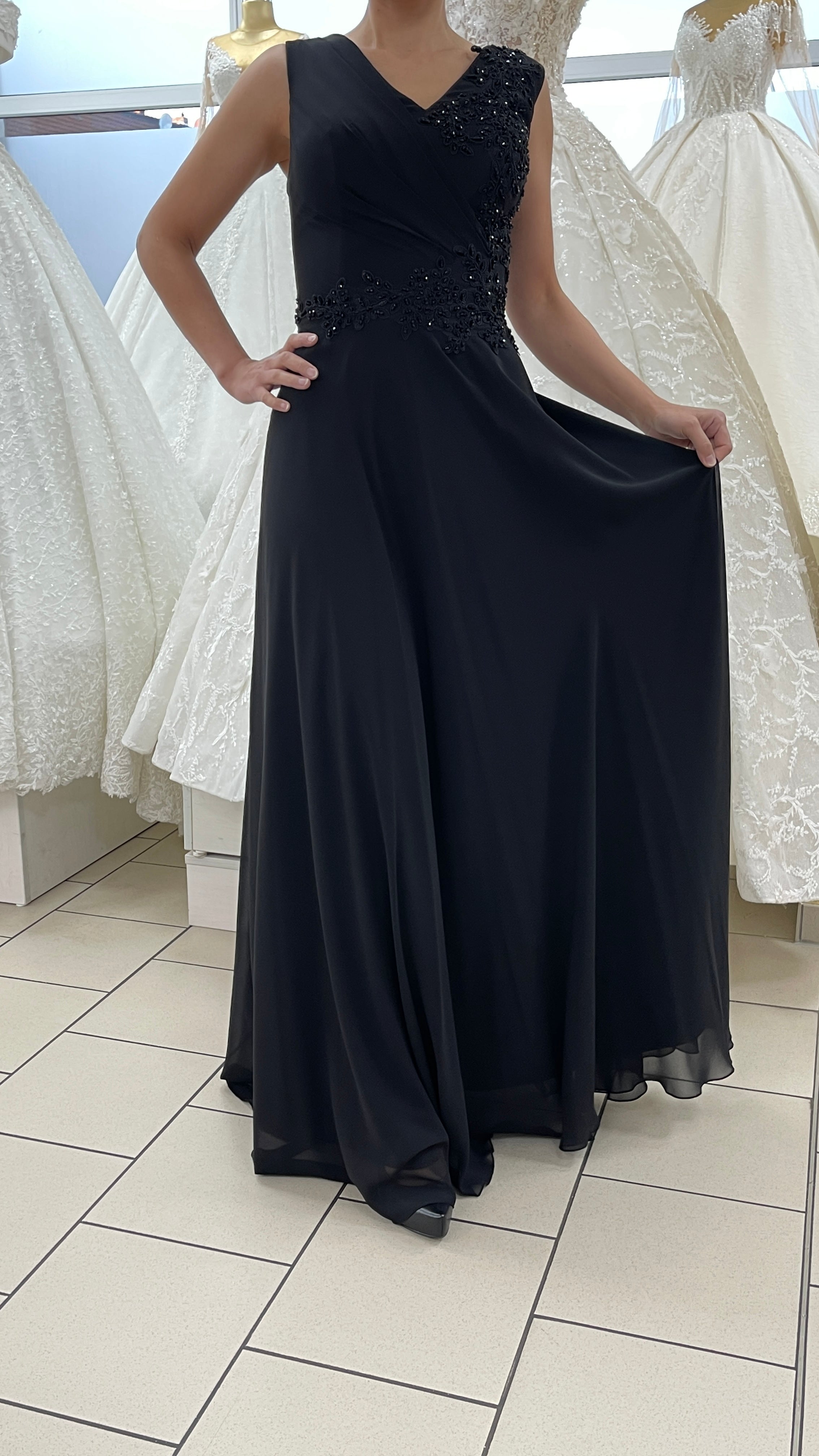 Elegantes Kleid mit Drapierung & fließender A-Linie / FK3245
