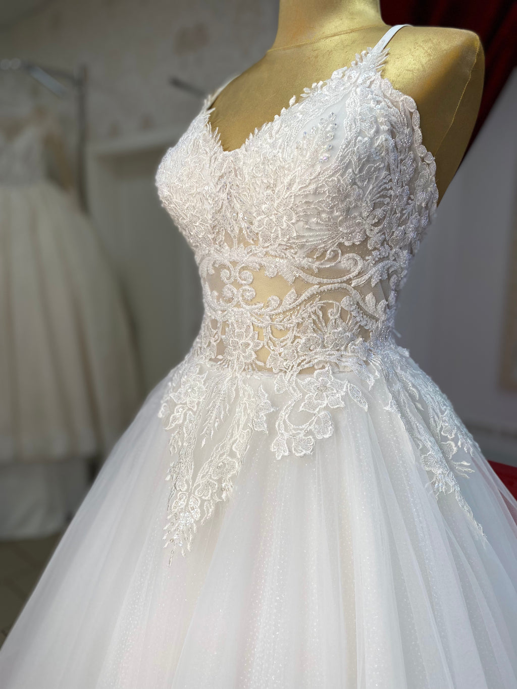 Brautkleid Betüs