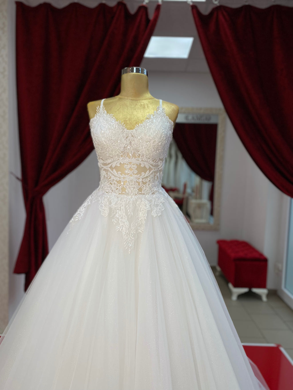 Brautkleid Betüs