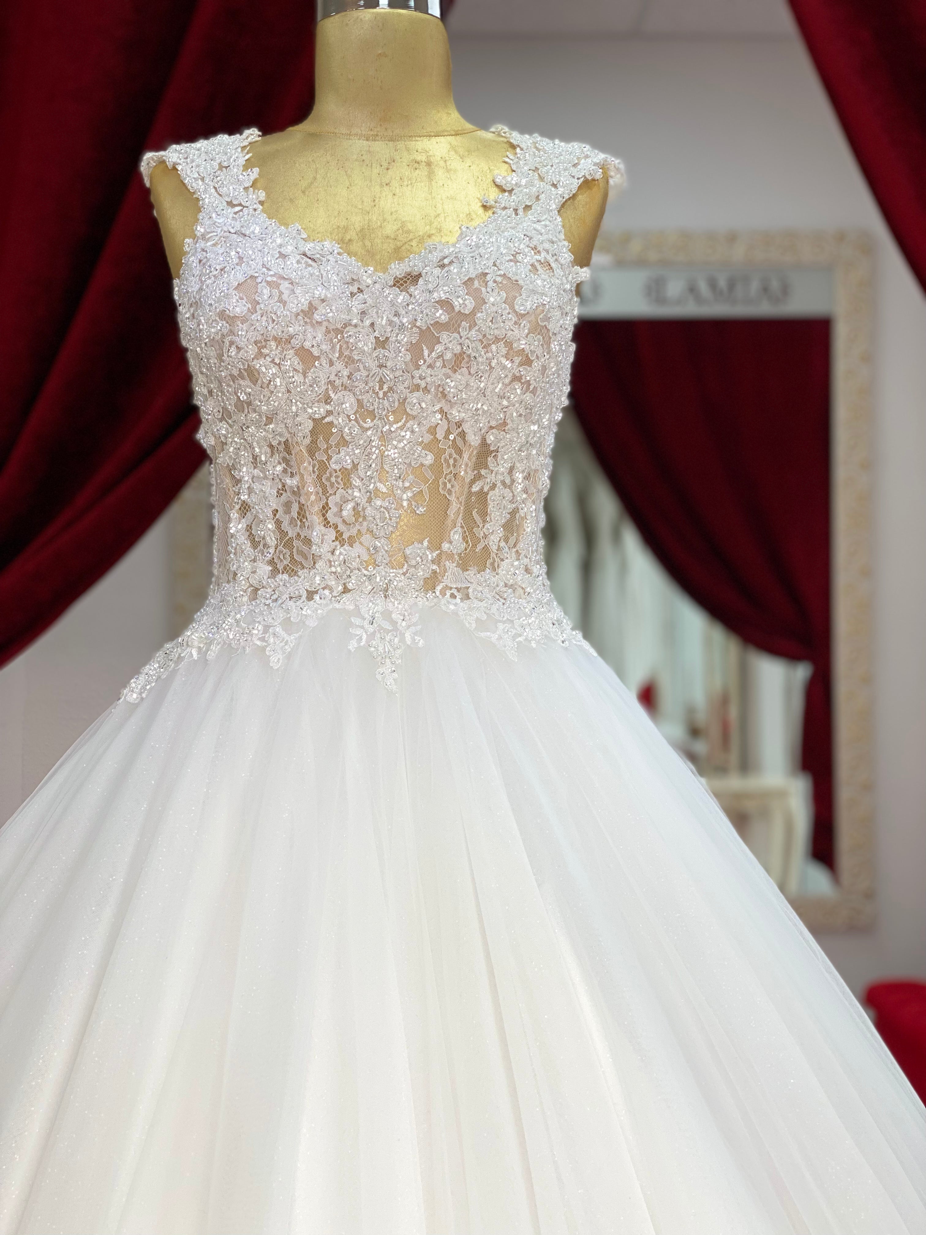Brautkleid April