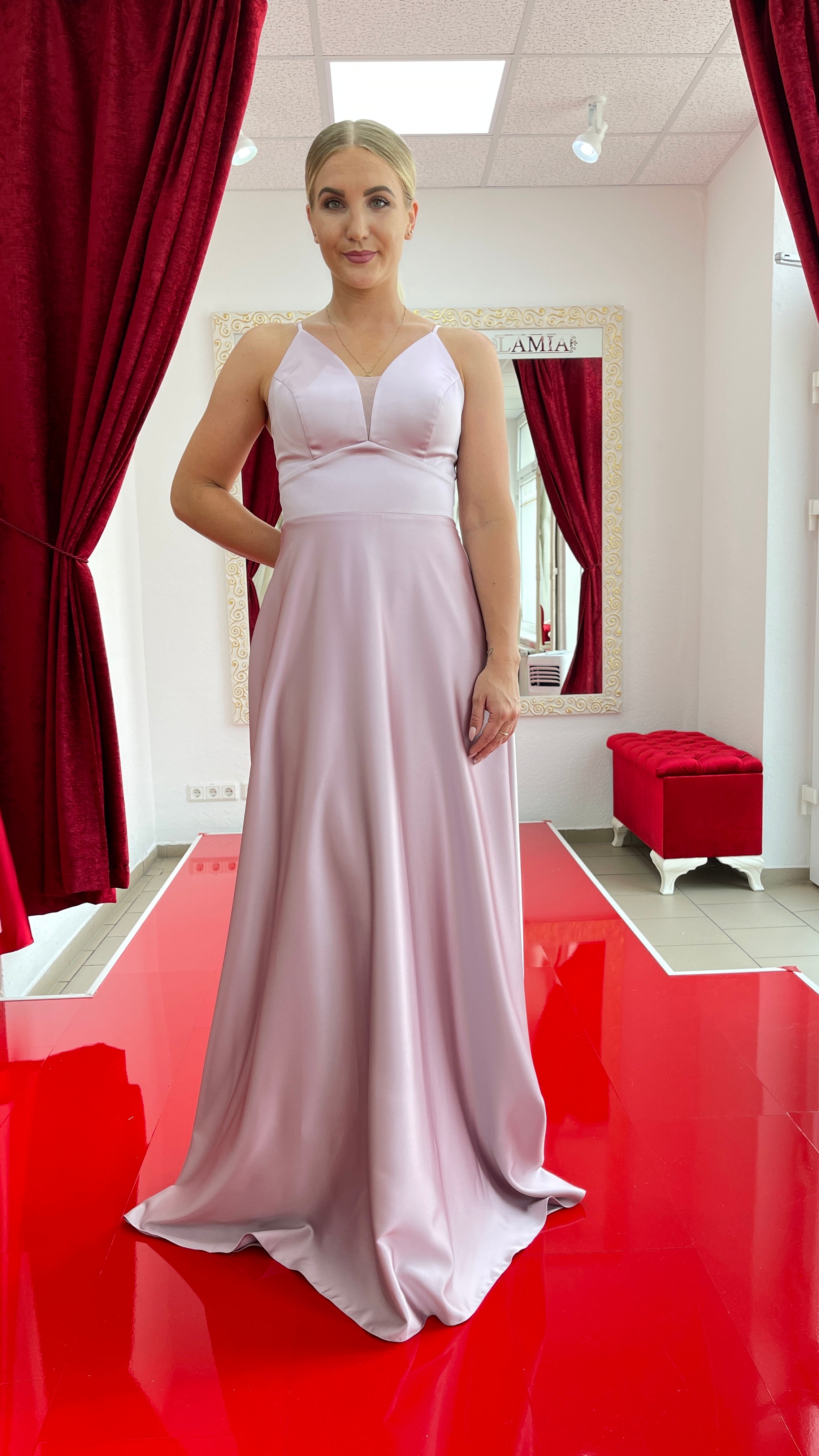 Elegantes Kleid  mit Rückenschnürung in A-Line / FK3320