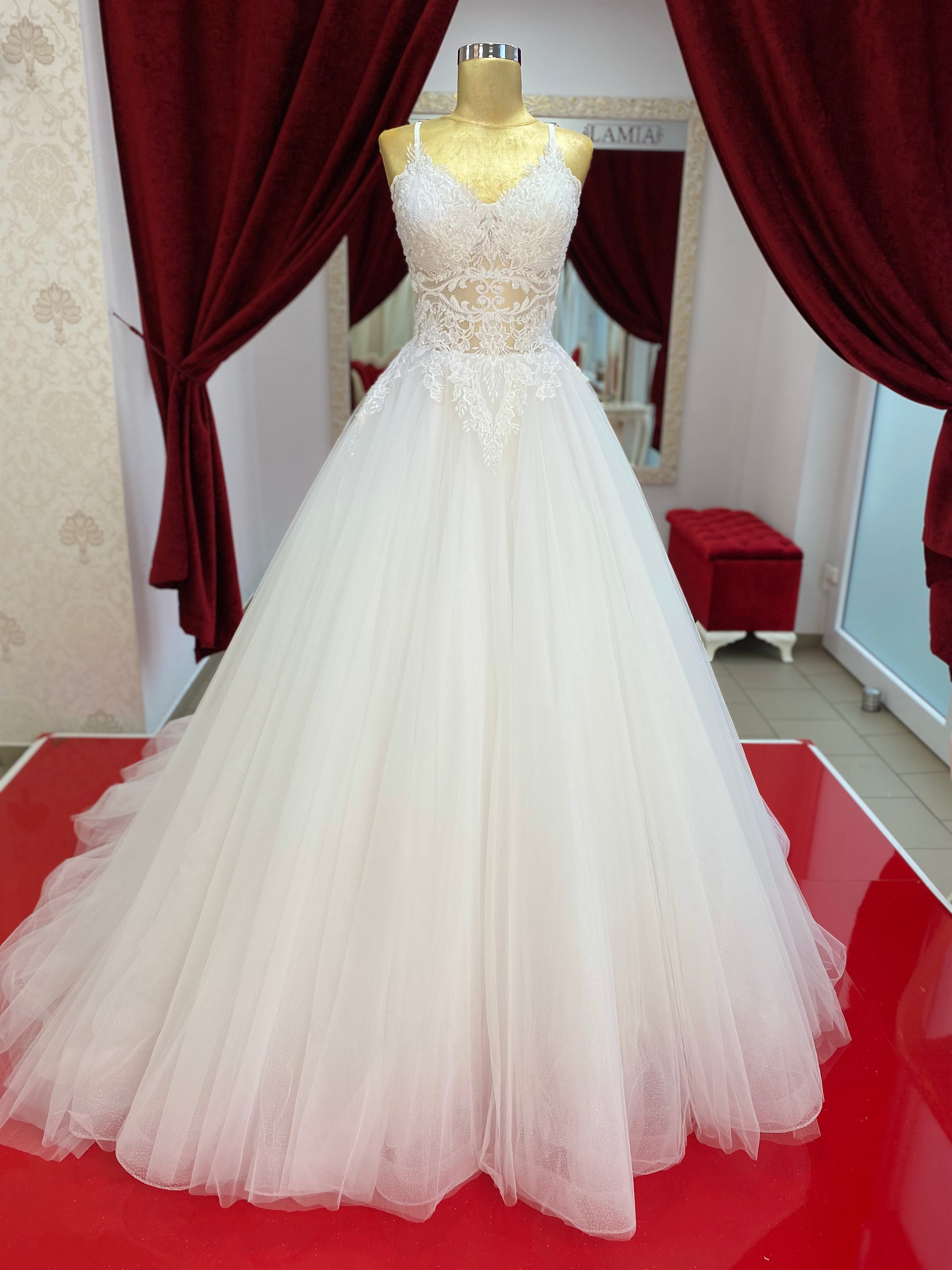 Brautkleid Betüs