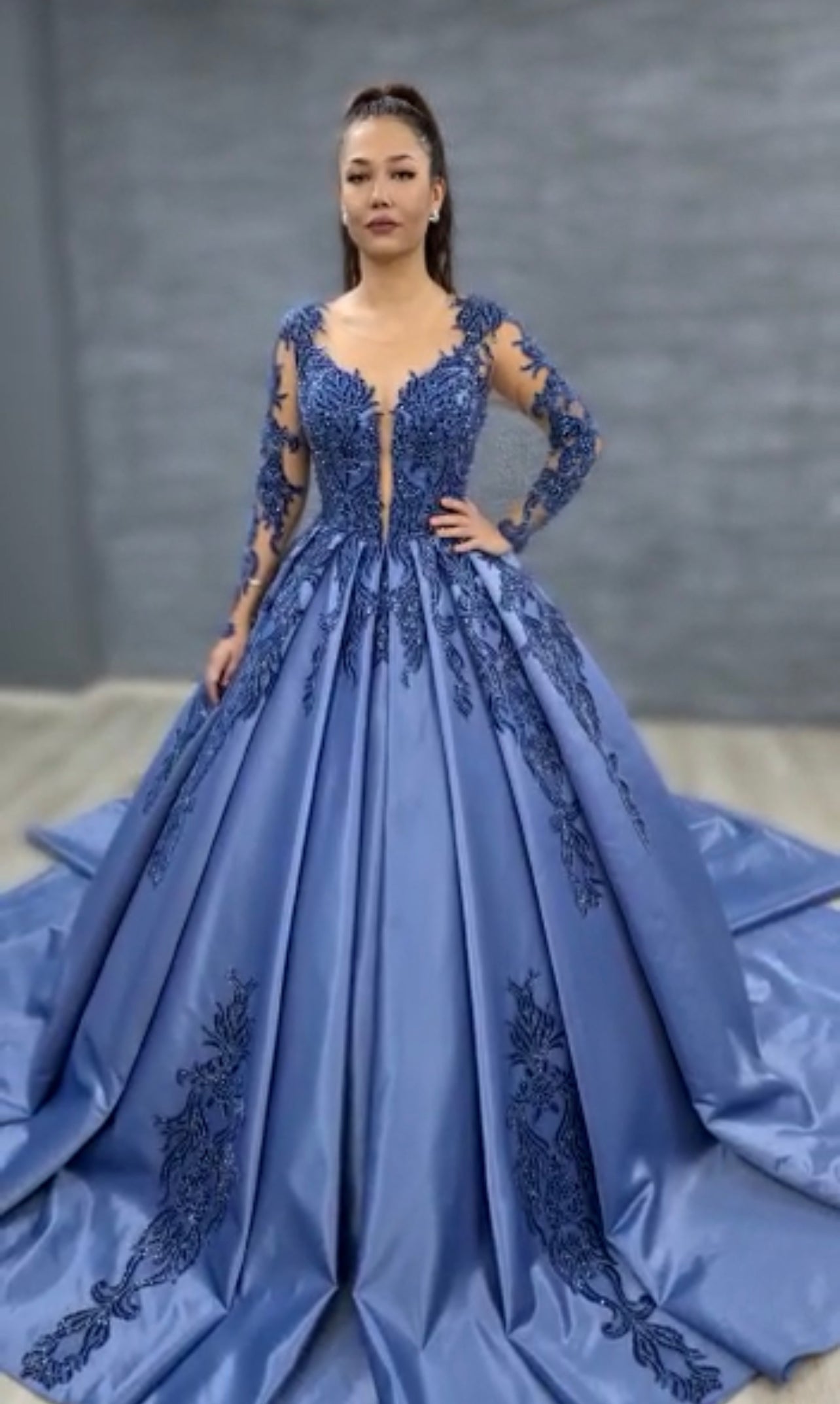 Ballkleid Ortanca